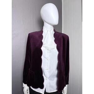 Vintage 1980's White Button Down with Jabot Neck from Junior Connection size 9